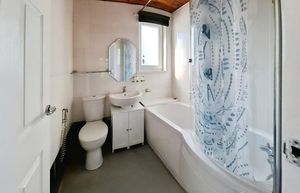 Photo 7- click for photo gallery